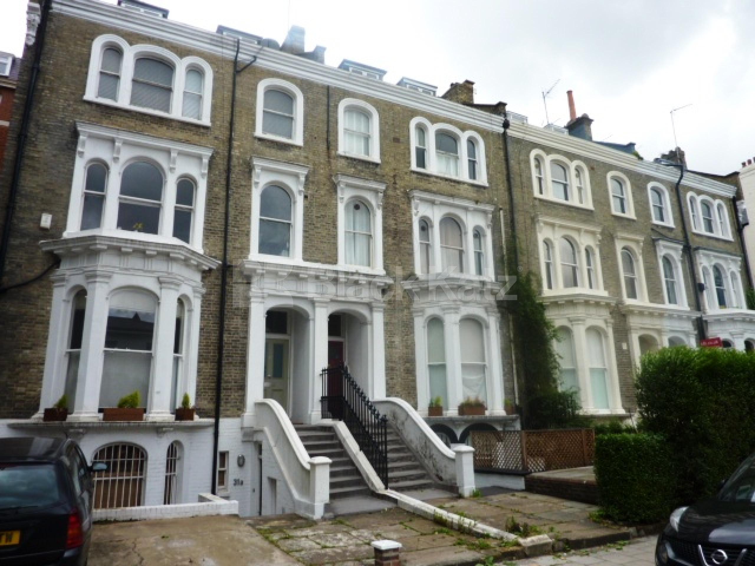 			NEW INSTRUCTION!, 2 Bedroom, 1 bath, 1 reception Flat			 Abercorn Place , ST JOHNS WOOD NW8